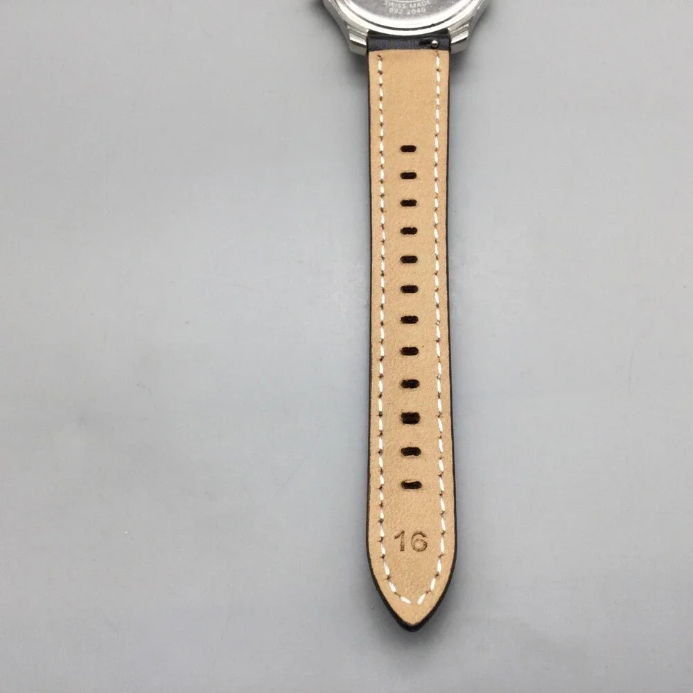 Wenger S.A.K. Design Womens Watch 35mm Silver Tone Date Leather New Battery